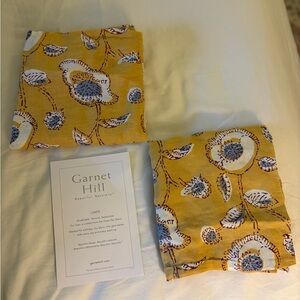 Garnet Hill King Linen shams-set of two